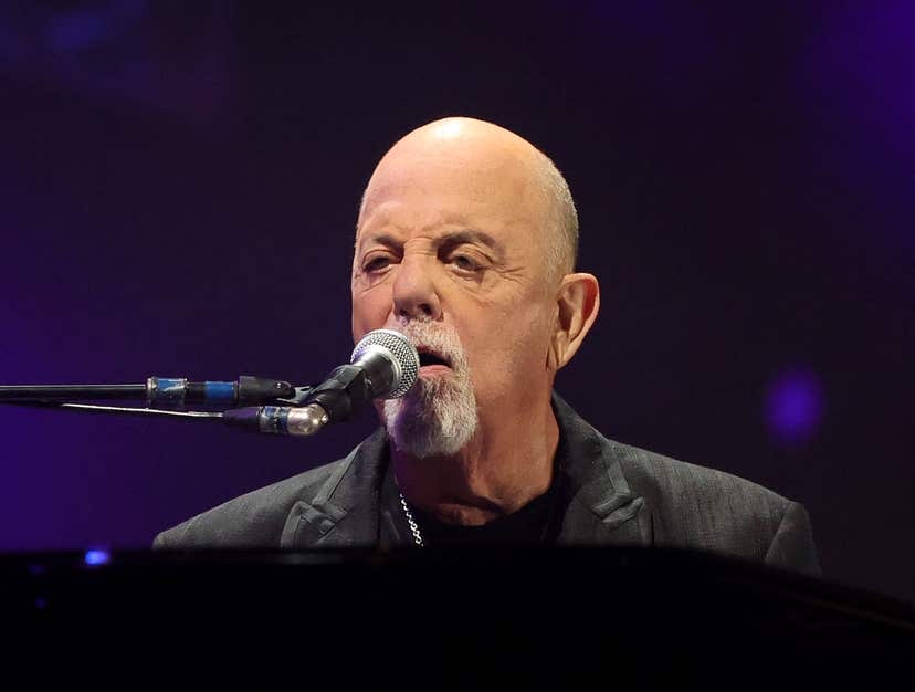 Billy Joel Returns to the Stage With Emotional First Performance Since Brain Disorder Diagnosis
